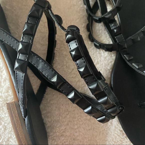 BCBGeneration Glorina-x Flat Sandal in Black - Picture 4 of 7